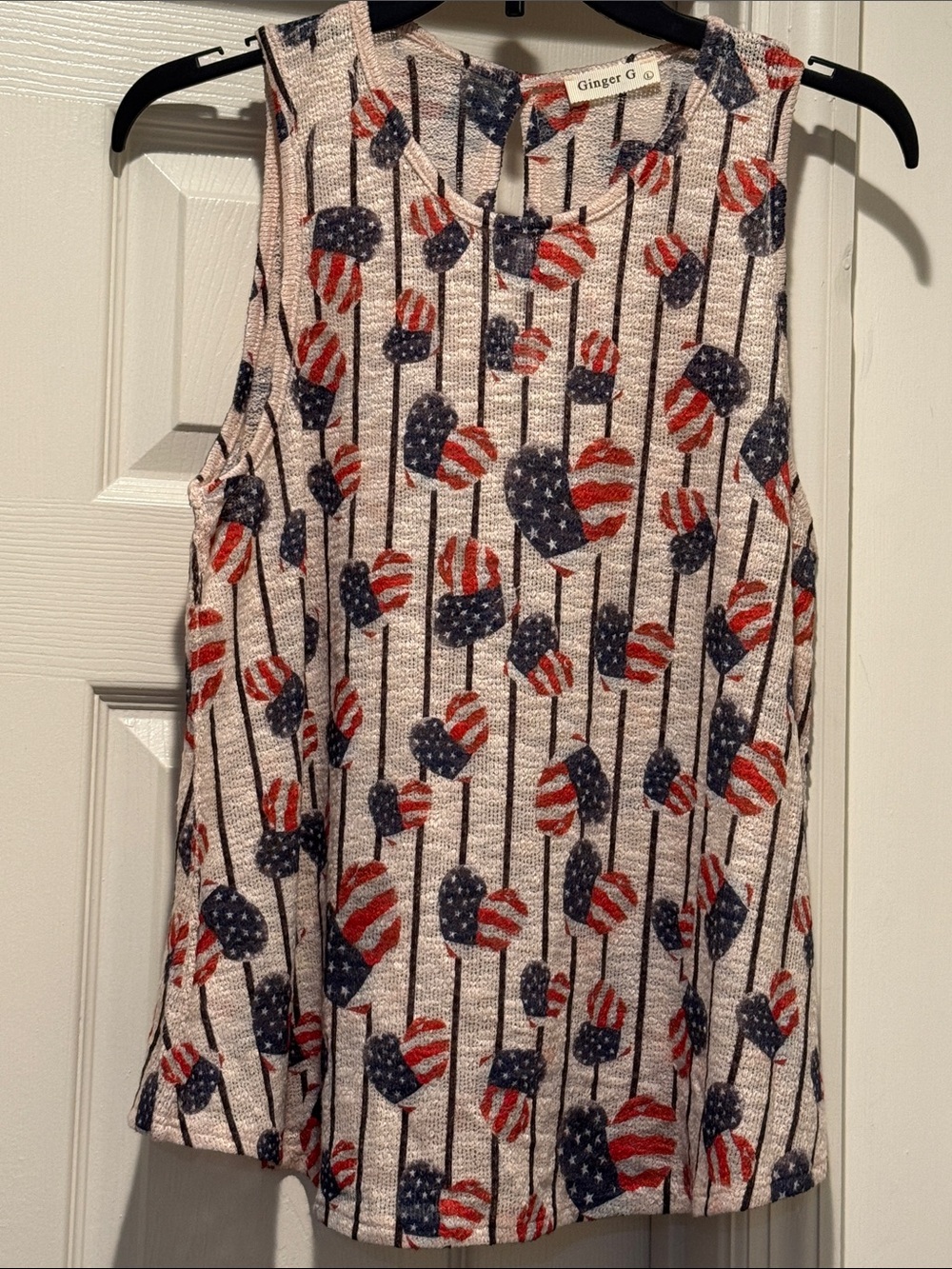NWOT American Flag Heart Print Tank Key Hole Back Labor Day Ready Whimsical L
